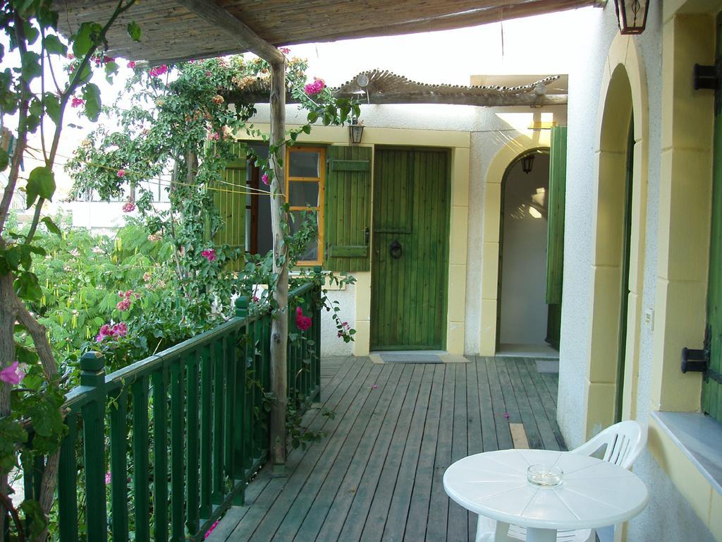 Cretanhouse Hotel Mírtos Luaran gambar